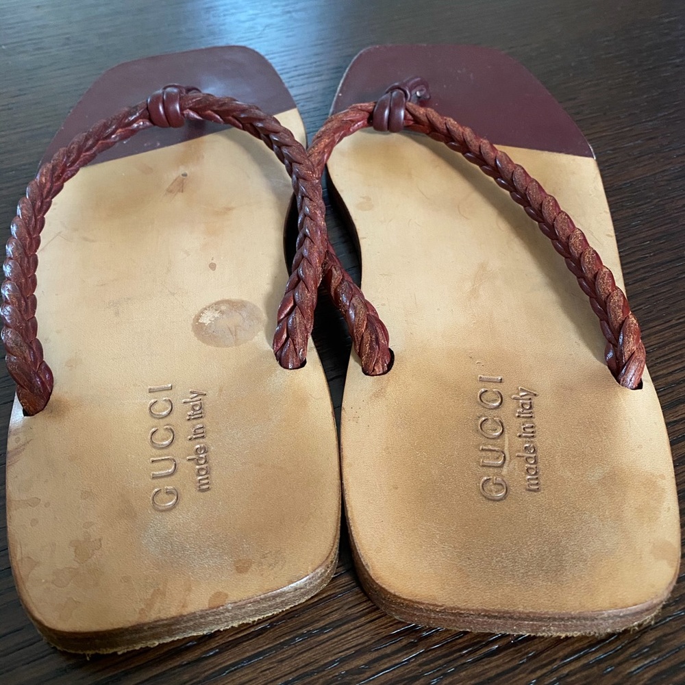 Gucci slippers